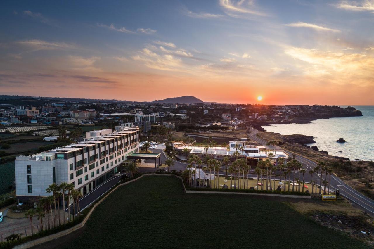 Uni Hotel Jeju Exterior photo