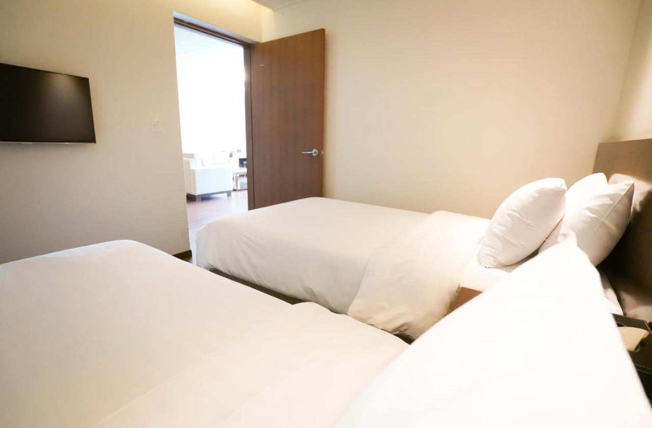 Uni Hotel Jeju Exterior photo